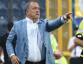 Advocaat gidiyor, yerine o isim geliyor!