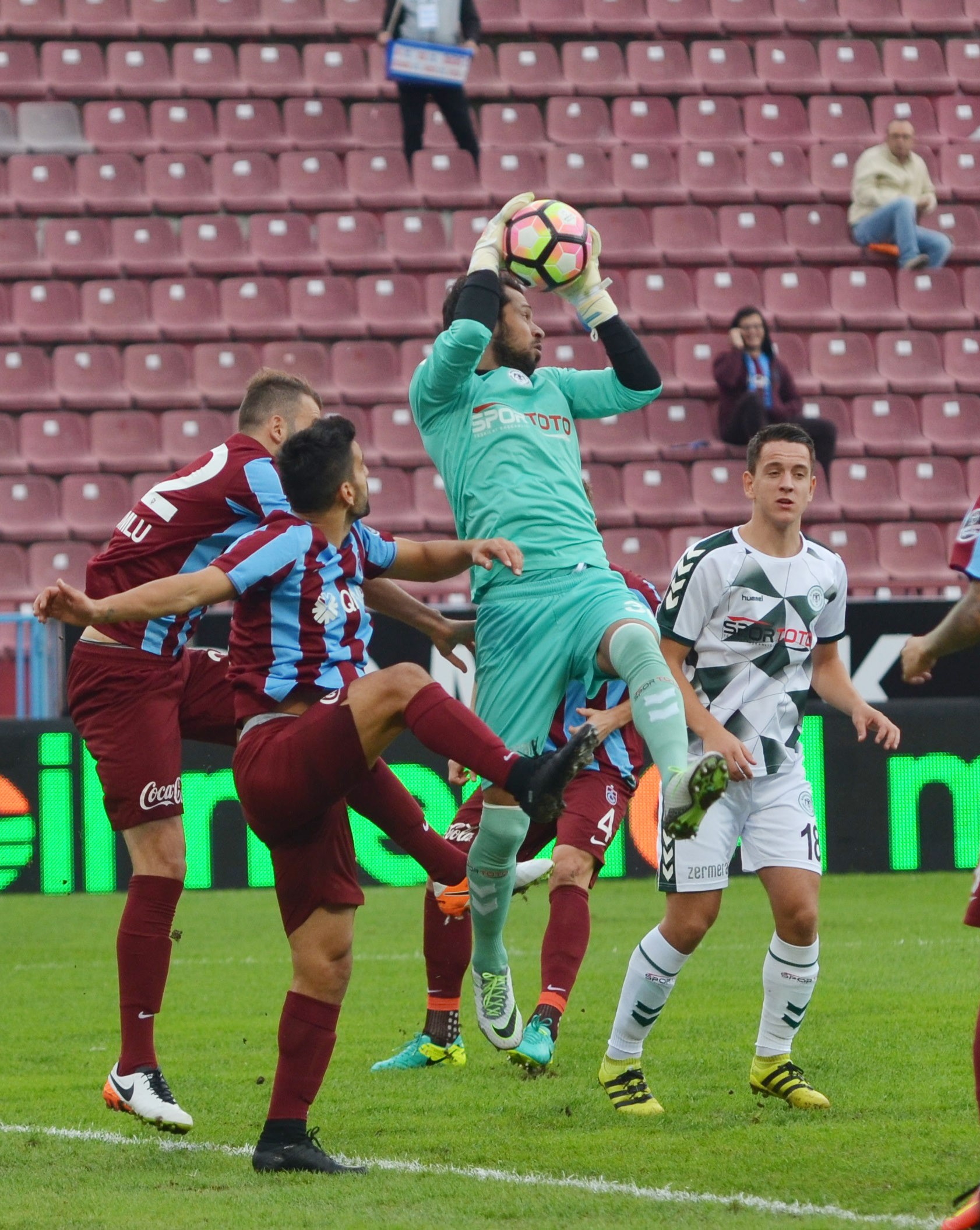 Trabzonspor'dan 900 TL'lik biletlere ilgi