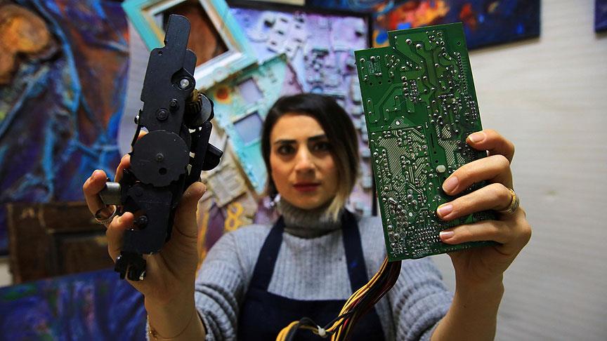 Atık malzemelerin  sanata dönüşümü