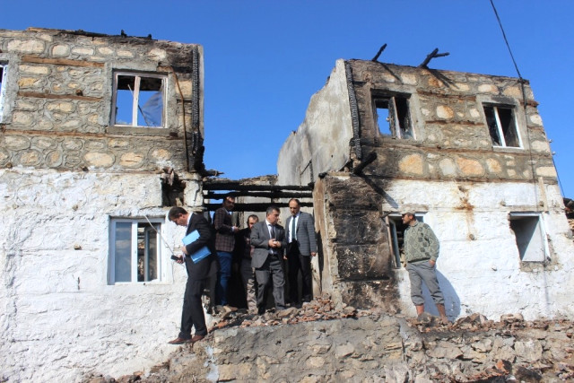 Beyşehir'de Evi Yanan Aileye Ziyaret