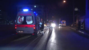 Suriyeli Ailenin Içinde Bulunduğu Evin Çatısı Çöktü