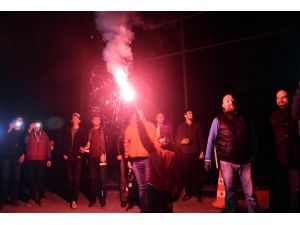 Eskişehirsporlu taraftarlardan futbolculara moral ziyareti