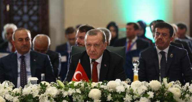 Cumhurbaşkanı Erdoğan: 'Bölge içi ticareti arttıracak adımları atmamız şarttır'