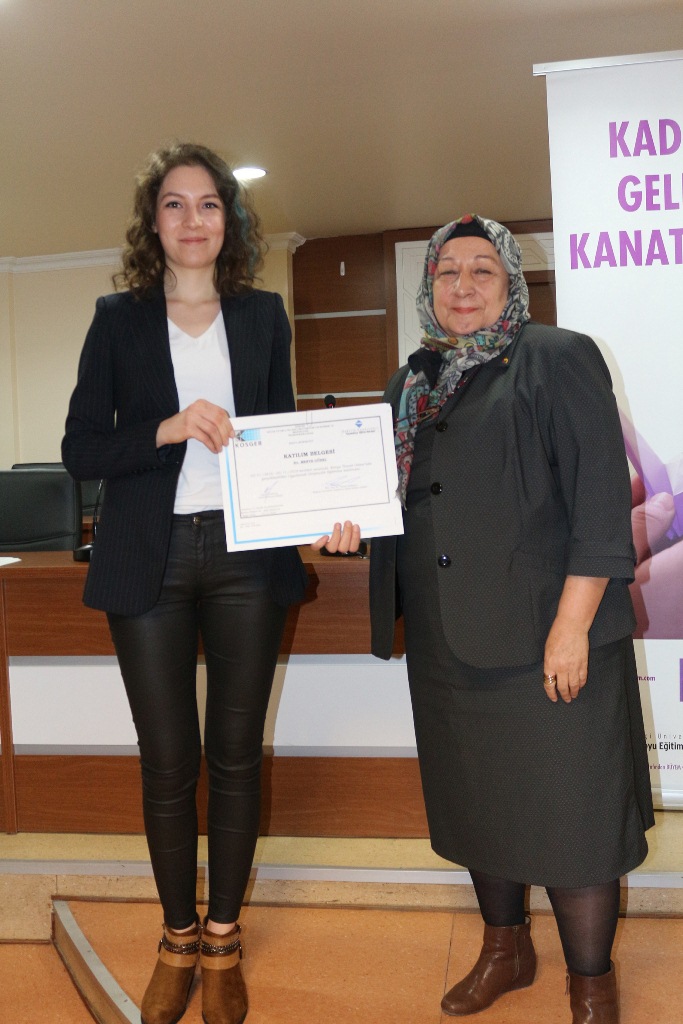KONYALI KADIN GİRİŞİMCİLER SERTİFİKALARINI ALDI