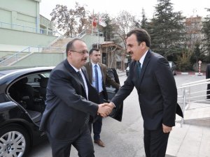 Yakup Canbolat  Gençlik Spor İl Müdürlüğünü ziyaret etti