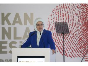 "İz Bırakan Kadınlar Zirvesi"