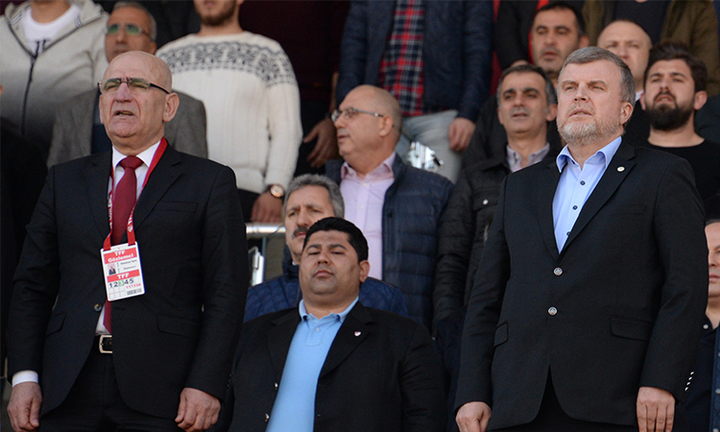 Başkan Şan'dan 'Kaptan'a teşekkür