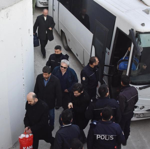 Fetö İmamları Operasyonunda 8 Tutuklama