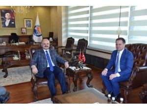 Arnavutluk'un Ankara Büyükelçisi Gazheli, Mersin'de