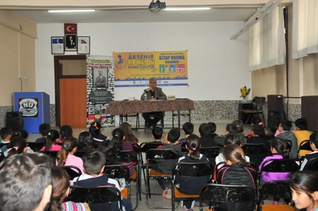 Yazarlardan öğrencilere tavsiyeler