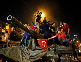 'Sivillere sıkın' talimatını o hain vermiş!