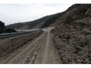 Akseki-Seydişehir karayolundaki heyelan