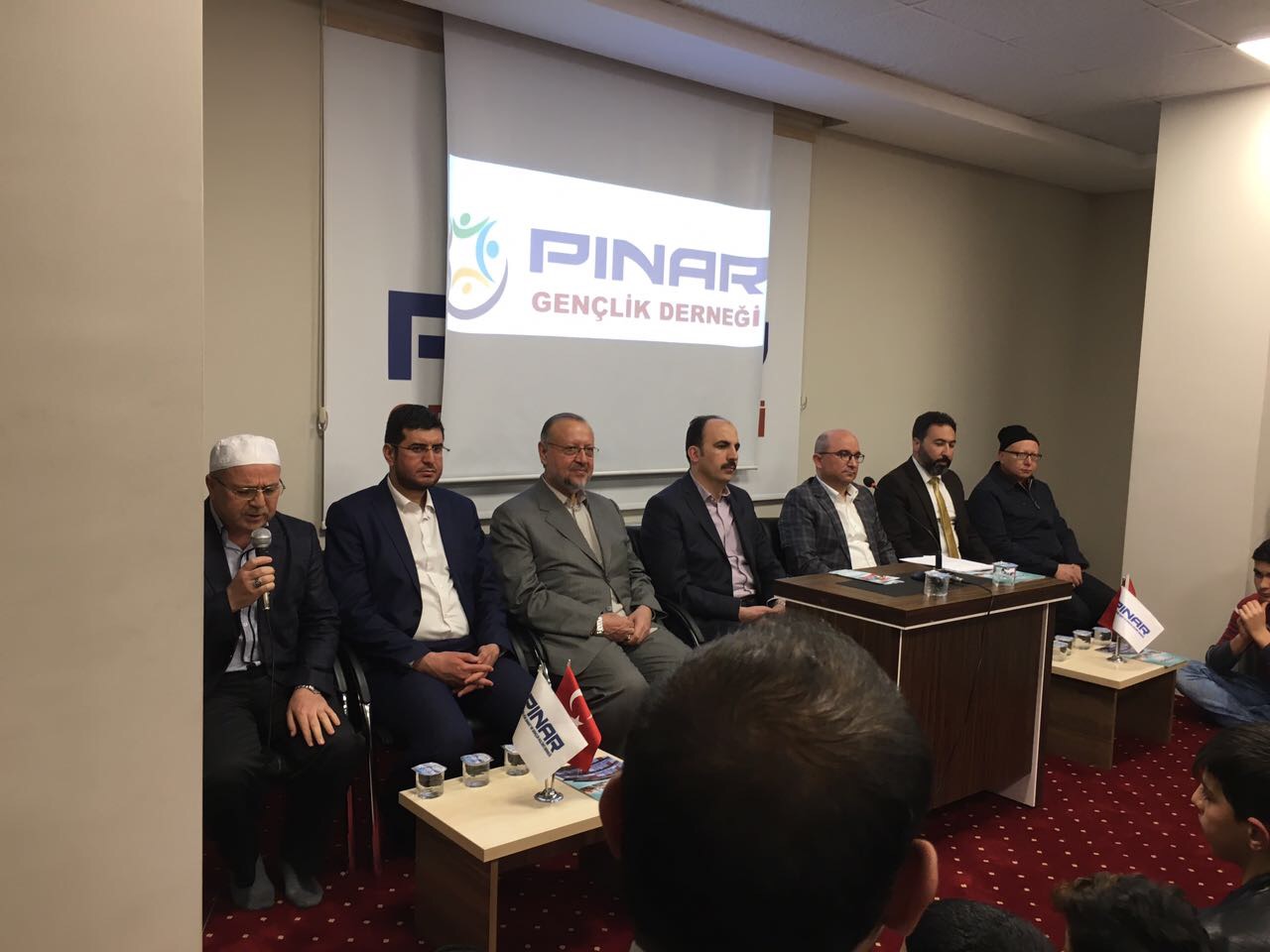 İyiliğe öncü oldular