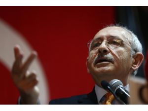 Kılıçdaroğlu Adana'da muhtarlarla bir araya geldi