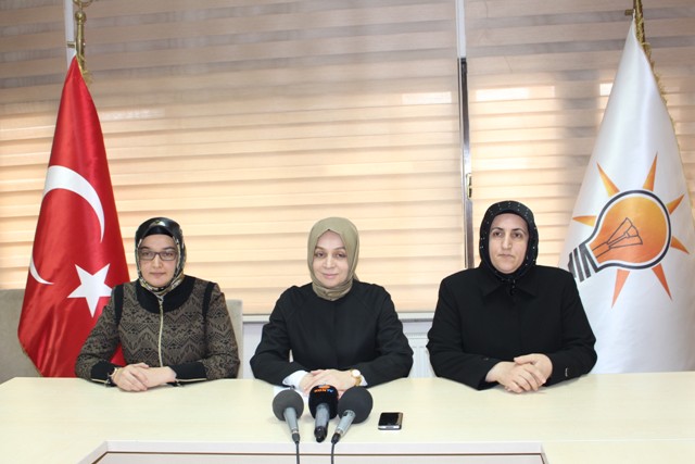 “AVRUPA’DA ÖZGÜRLÜK VE DEMOKRASİ ÇÜRÜMÜŞ, KOKUŞMUŞTUR”