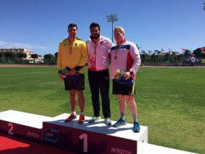 Atmalar Kış Kupasında Osman Can Özdeveci Avrupa şampiyonu oldu