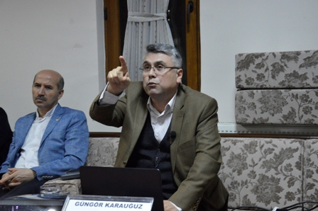“Vahye sarılmalıyız”