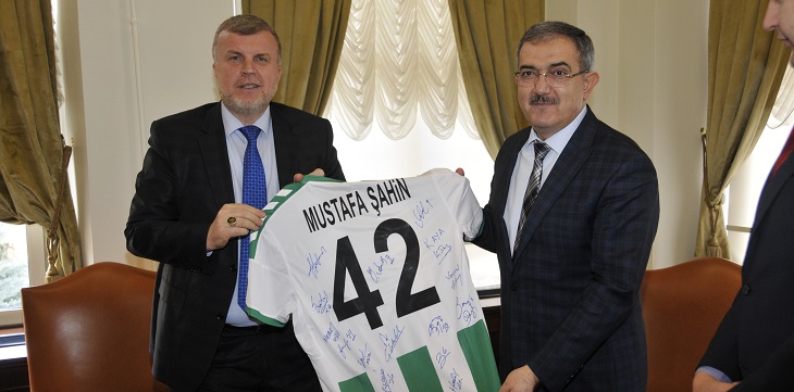 Şan'dan Rektör Şahin'e ziyaret