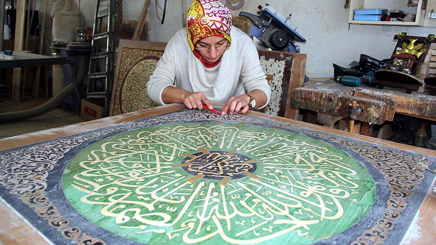 Merakla başladığı el sanatında 100. sergi heyecanını yaşıyor