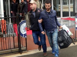 FETÖ'nün darbe girişimine yönelik soruşturmada 21 tutuklama