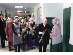 Leyla Şahin Usta, hastaneleri ziyaret etti