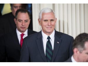 Trump'ın Merkel'in elini sıkmaması ABD'de günün konusu