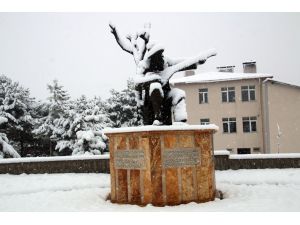 Şarkışla’da kar yağışı