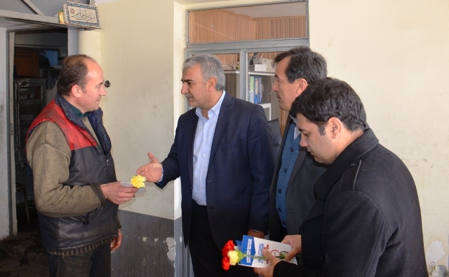 Ağralı Karatay’da esnafla bir araya geldi