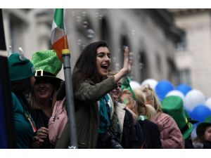 Londra'da Aziz Patrick Günü yürüyüşü
