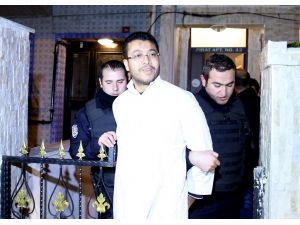 Kapıyı açmayan şüpheli polisi alarma geçirdi