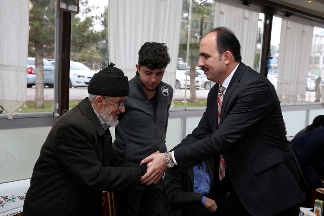 Yaşlılarımızın tecrübesi gençlerimize rehber oluyor