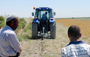 Gembos Ovası'nda yabancı ot mücadelesi