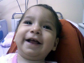 Gülümsemeyen bebekte görme özrü riski