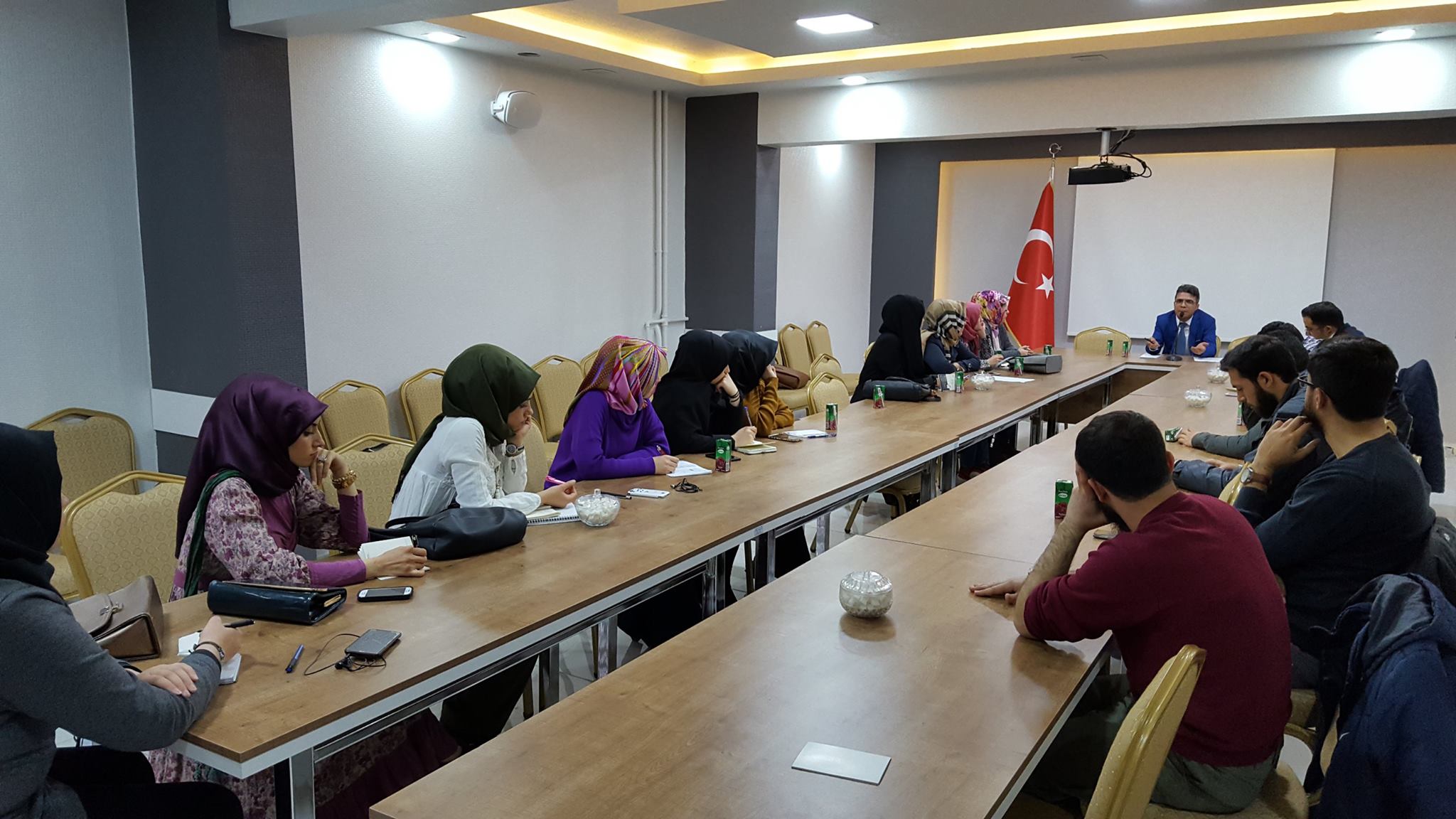 Elmacı, 'Yerelde Gazetecilik' başlığını anlattı