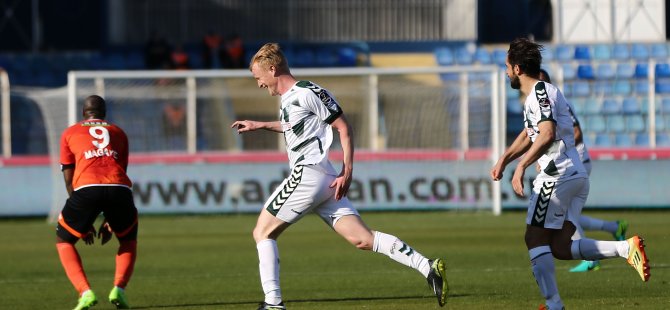 Jonsson: Konyaspor'la imzalarken çok düşündüm