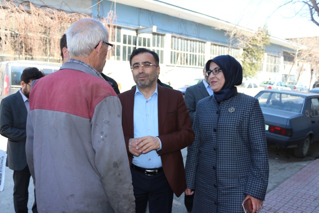 AK Parti heyeti Meram'da referandum çalışmalarını sürdürdü