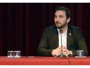 "Yeni ve Büyük Türkiye Yolundaki Gençlik" konferansı