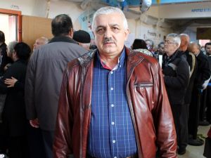 Bulgaristan'ın seçim uygulamalarına vatandaştan tepki