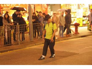 Hong Kong'da "şemsiye devrimi" sokaklarında dans ve müzik