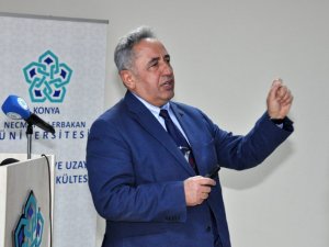TÜBİTAK’tan uzayın duayenleri NEÜ’de öğrencilerle buluştu