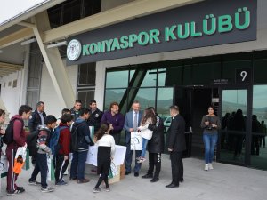 Atiker Konyaspor Şivlilik dağıttı