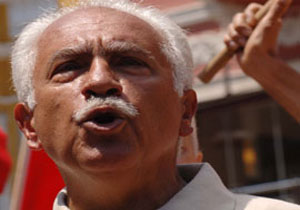 Perinçek Merkez Komutanlığında