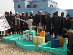 Dost Eli Afganistan’da su kuyusu açtı