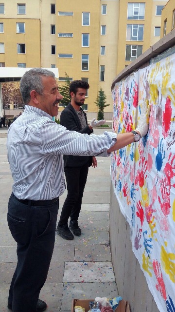 “Benim rengimi farket! Otizm”
