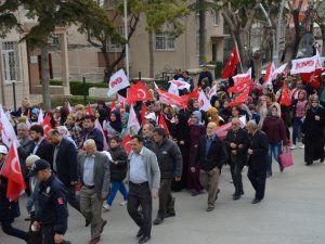 TÜGVA'dan "Türkiye için evet" yürüyüşü