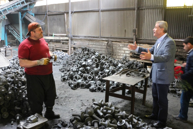 Kaleli Sanayi Esnafını Ziyaret Ederek Destek İstedi