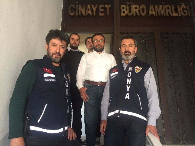 Küçük ayrıntılardan cinayetleri aydınlatıyorlar