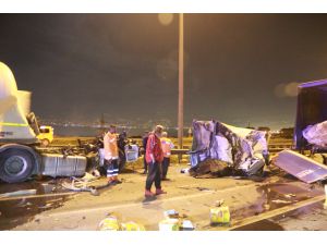 GÜNCELLEME - Beton tankerinin karıştığı kazada yol trafiğe kapandı