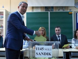 Genelkurmay Başkanı Orgeneral Akar oyunu kullandı