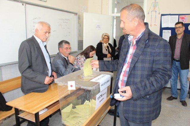 Halk Sonuçtan Memnun